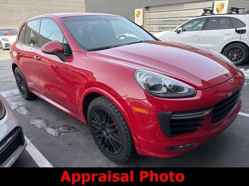 2017 Porsche Cayenne GTS