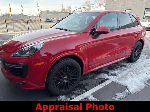 2017 Porsche Cayenne GTS