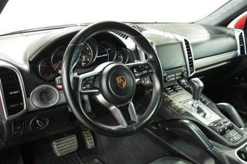 2017 Porsche Cayenne GTS