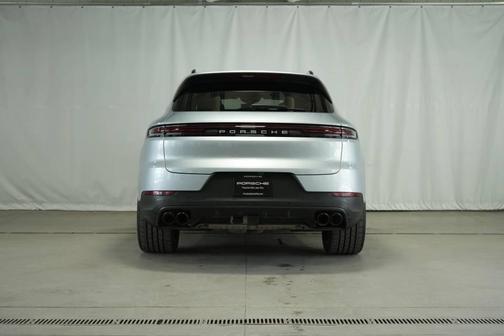 2024 Porsche Cayenne Base