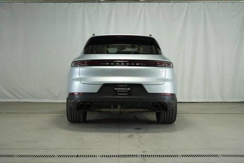2024 Porsche Cayenne Base