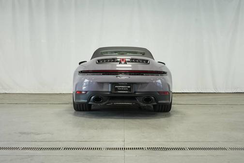 2026 Porsche 911 Carrera