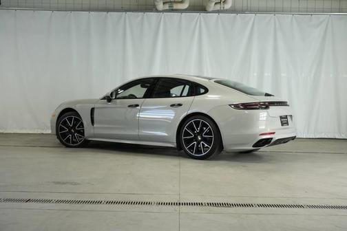 2018 Porsche Panamera 4S