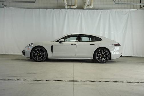 2018 Porsche Panamera 4S