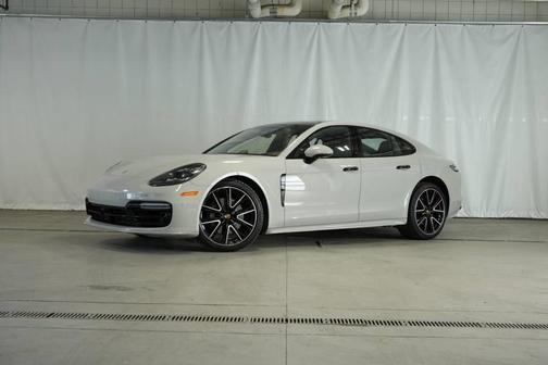 2018 Porsche Panamera 4S