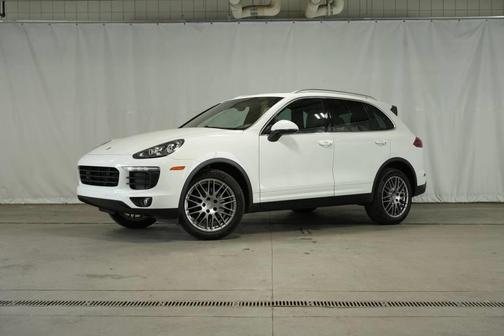 2016 Porsche Cayenne Base