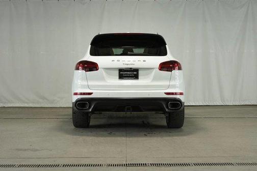 2016 Porsche Cayenne Base