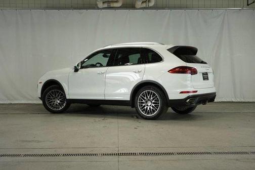 2016 Porsche Cayenne Base