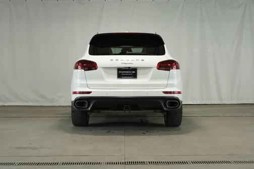 2016 Porsche Cayenne Base