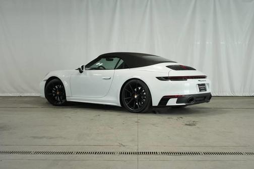 2020 Porsche 911 Carrera 4S