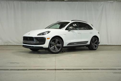 2026 Porsche Macan T