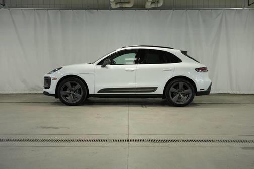 2026 Porsche Macan T