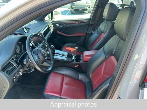 Chalk 2024 Porsche Macan S