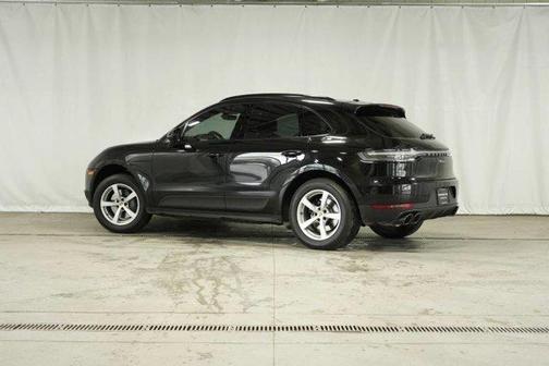 2021 Porsche Macan Base