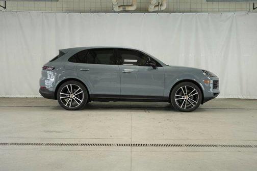 2024 Porsche Cayenne Base