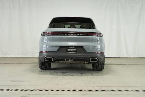 2024 Porsche Cayenne Base