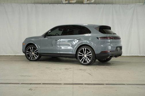2024 Porsche Cayenne Base