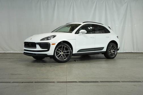 2025 Porsche Macan Base