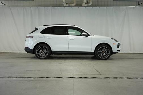 2021 Porsche Cayenne Base
