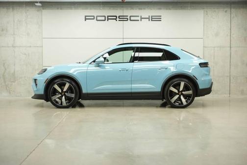 Frozen Blue 2026 Porsche Macan 4