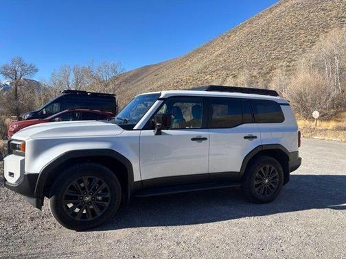 2024 Toyota Land Cruiser 