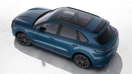 2025 Porsche Cayenne GTS