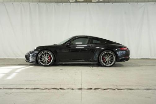 2017 Porsche 911 Carrera 4S