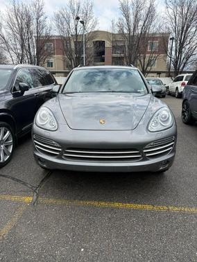 2014 Porsche Cayenne Platinum Edition