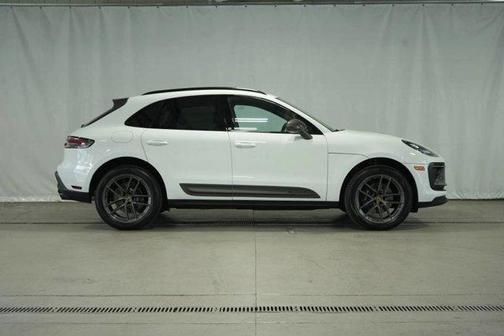 2024 Porsche Macan T
