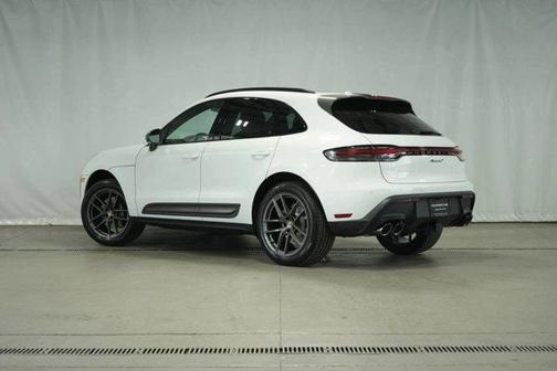2024 Porsche Macan T