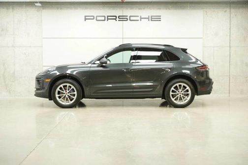 Volcano Grey Metallic 2025 Porsche Macan