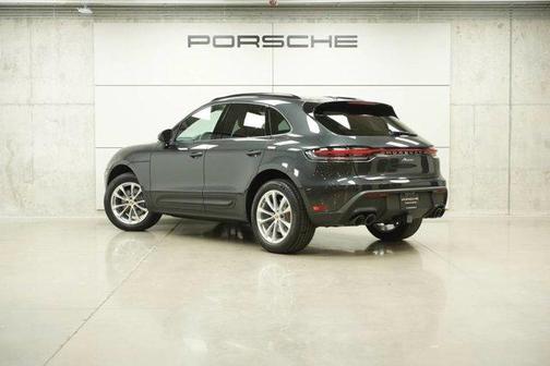 Volcano Grey Metallic 2025 Porsche Macan