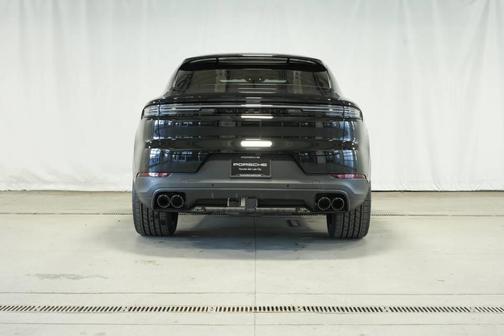 2026 Porsche Cayenne AWD