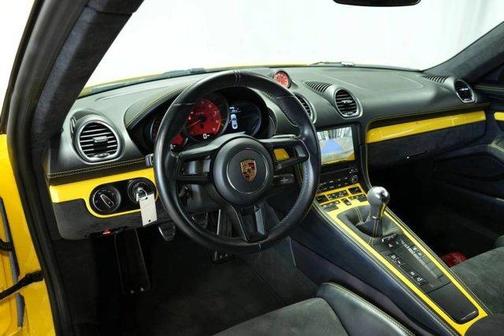 2020 Porsche 718 Cayman GT4
