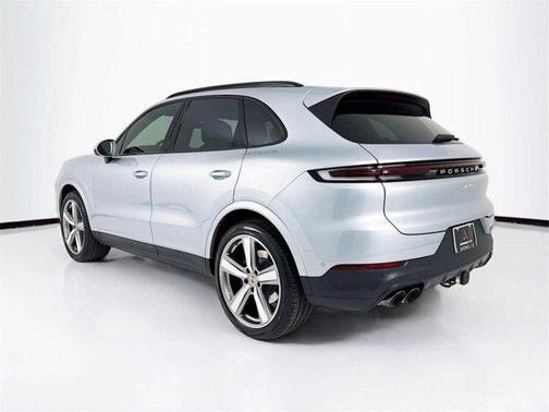 Silver Metallic 2026 Porsche Cayenne Base