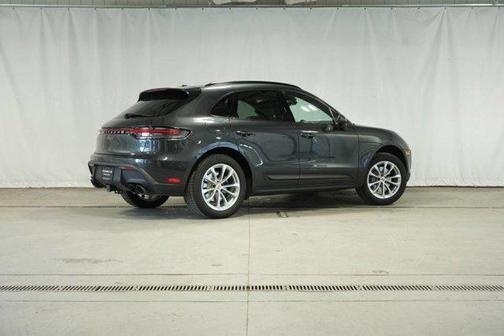 2025 Porsche Macan 