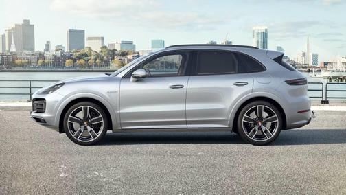 2023 Porsche Cayenne E-Hybrid Turbo S