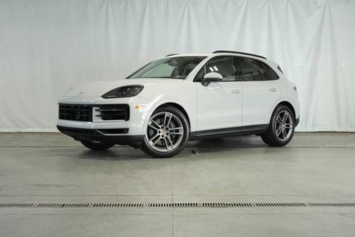 2025 Porsche Cayenne Base