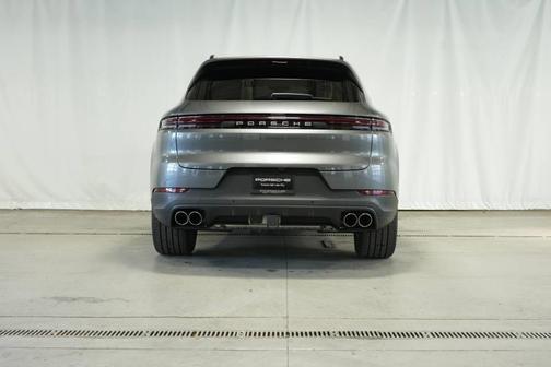 2025 Porsche Cayenne S