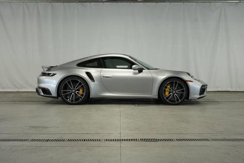 2022 Porsche 911 Turbo S