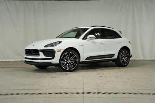 Carrara White 2025 Porsche Macan