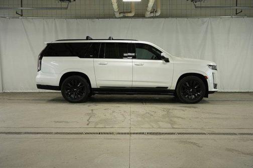 2022 Cadillac Escalade ESV Sport