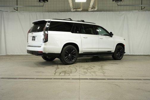 2022 Cadillac Escalade ESV Sport