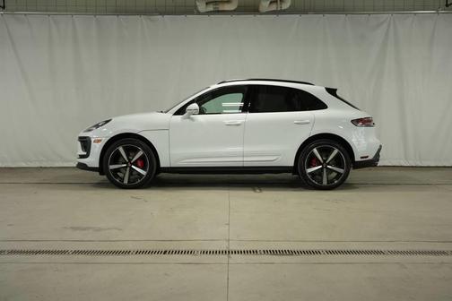 2026 Porsche Macan S