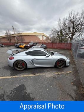 2016 Porsche Cayman GT4