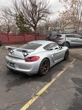 2016 Porsche Cayman GT4