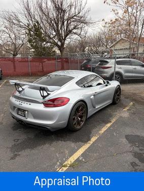 2016 Porsche Cayman GT4