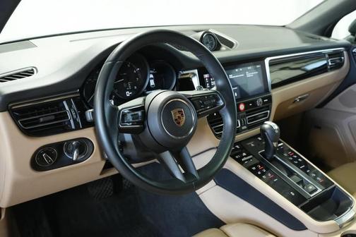 2024 Porsche Macan 