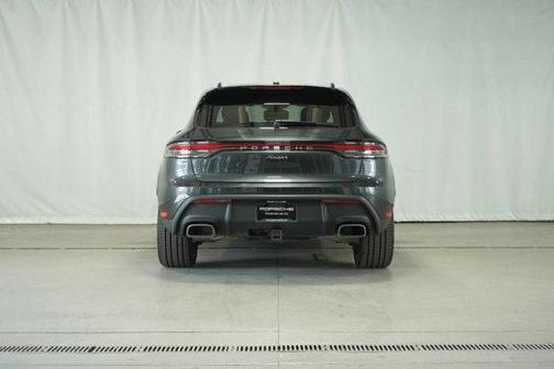 2024 Porsche Macan 