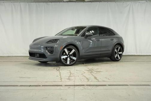 2025 Porsche Macan 4S